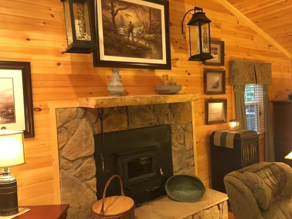 Tn State Parks Open! Hikes, Waterfalls, Firepits! Spencer Exterior foto
